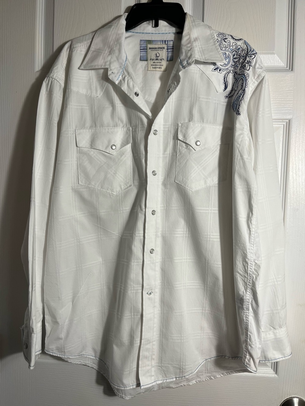 Rough Stock White Shirt with Blue Paisley Shoulder Embroidery L